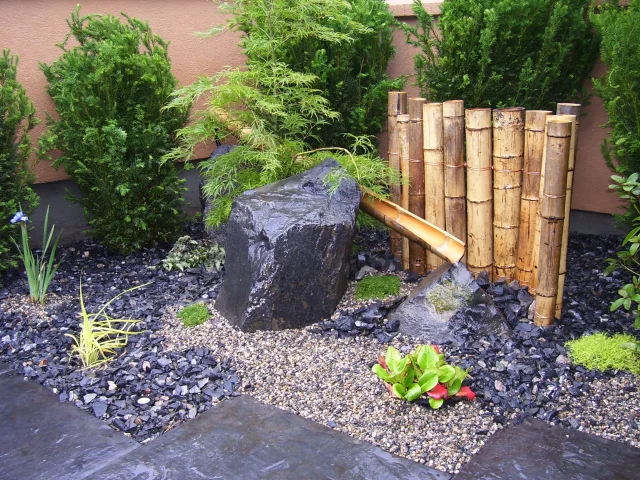 bubbling rock | Rockridge Estates ponds