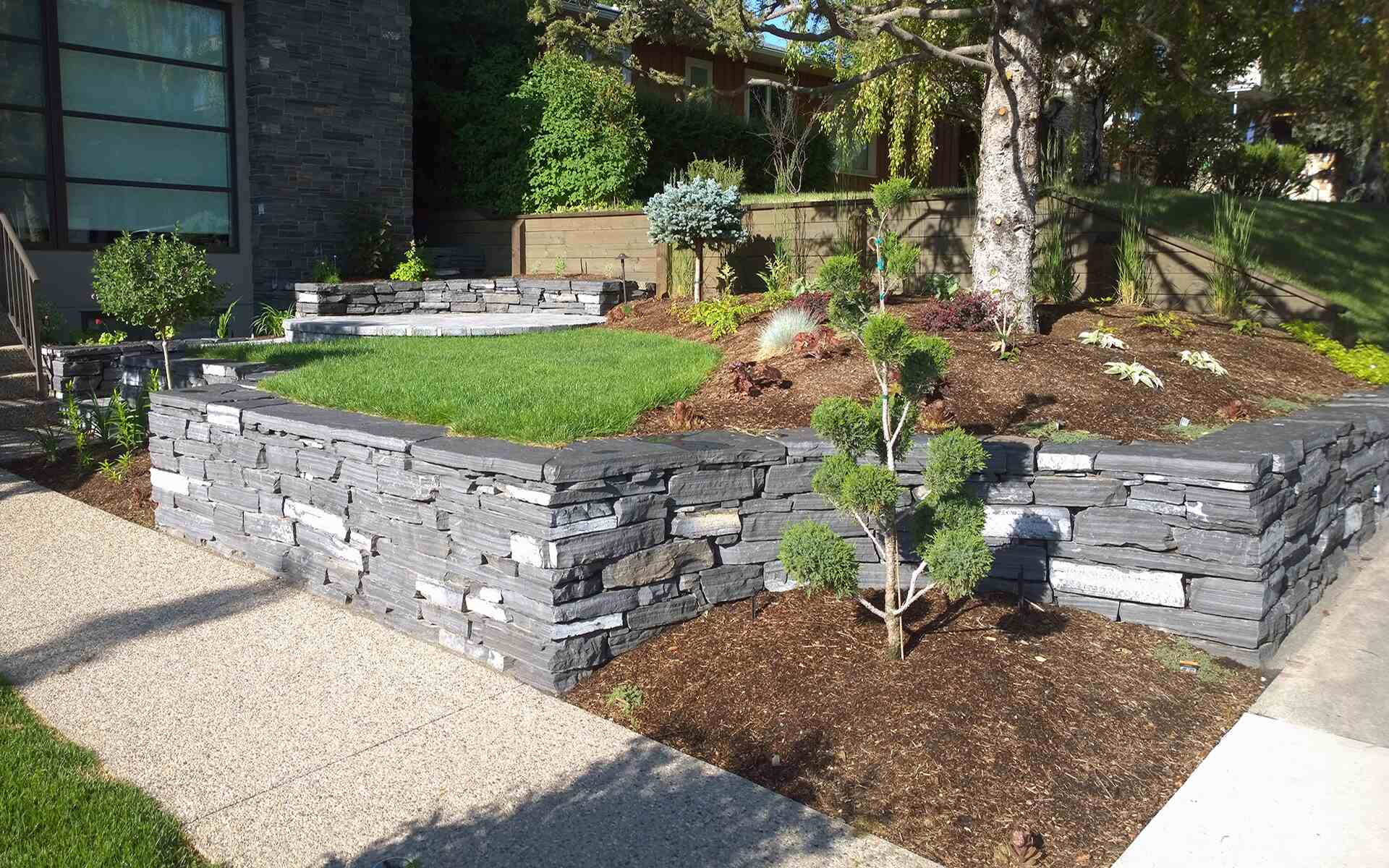Nanaimo Landscaping Design, Lawn Maintenance