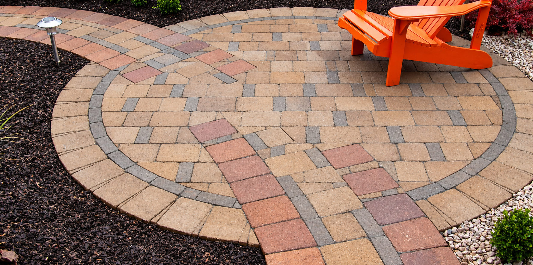 round paver patio with contrasting borders nanaimo